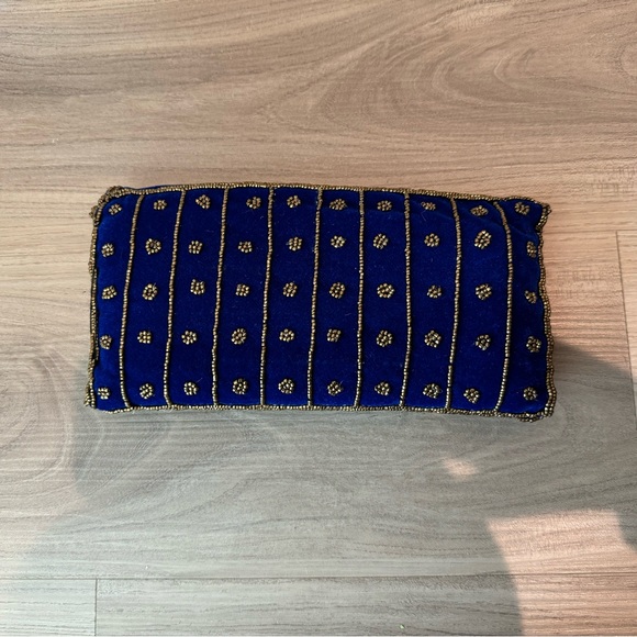 Crossbody blue and golden embroidery bag - Picture 4 of 7